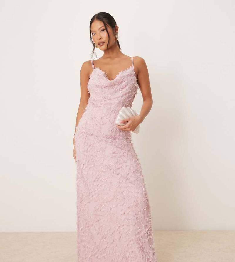 VILA Petite - Strukturiertes Maxi-Trägerkleid in Rosé mit Wasserfallausschnitt-Rosa von Vila Petite