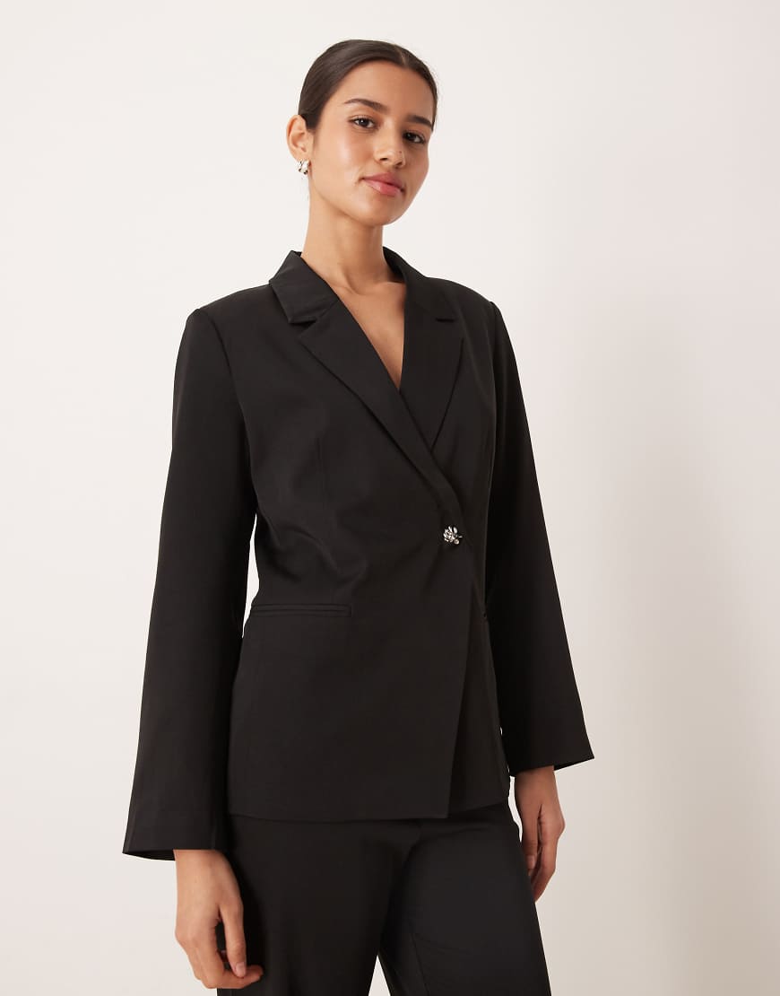 VILA - Eleganter Blazer in Schwarz mit Knöpfen in gehämmerter Optik, Kombiteil von Vila