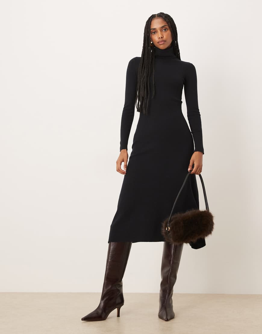 VILA - Geripptes Maxi-Strickkleid in Schwarz mit Rollkragen von Vila