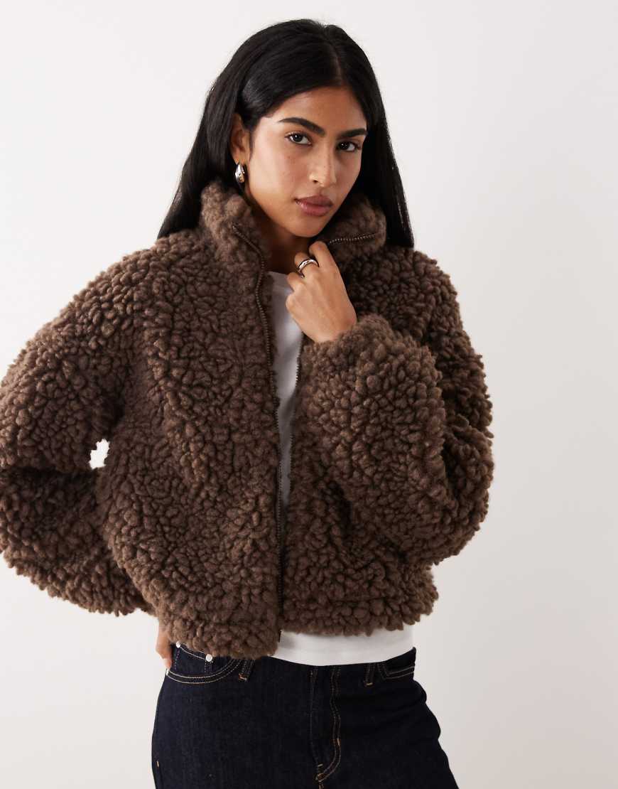 VILA - Hochwertige Kurzjacke aus Teddyfell in Schokobraun-Brown von Vila
