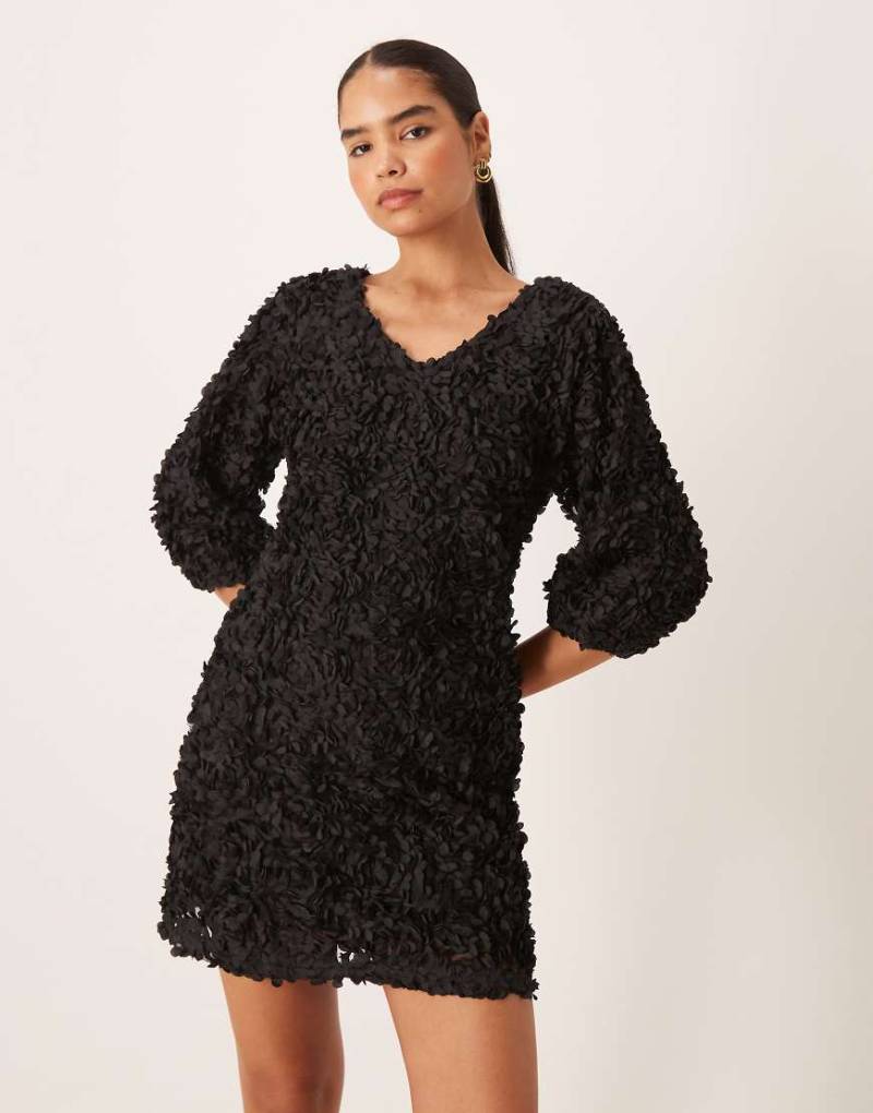 VILA - Minikleid in Schwarz mit 3D-Blumenapplikation von Vila