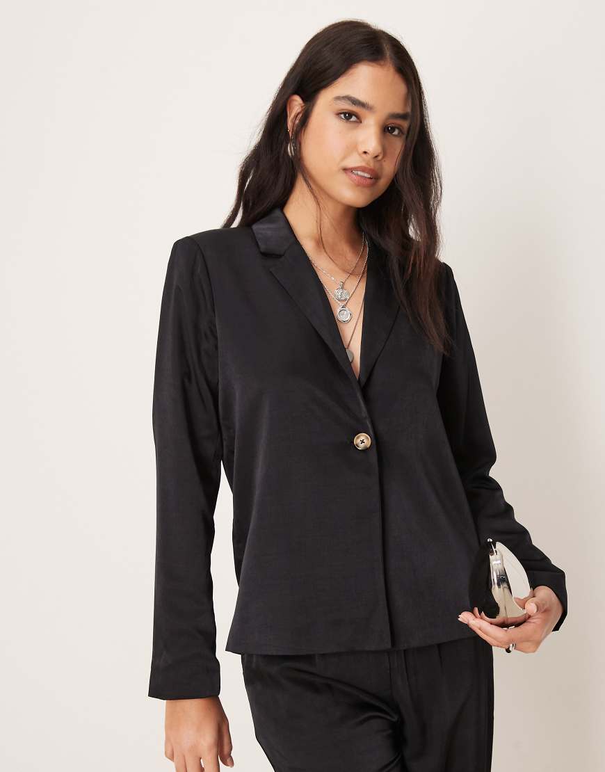 VILA - Oversize-Blazer in Schwarz mit Knopfleiste vorn, Kombiteil von Vila