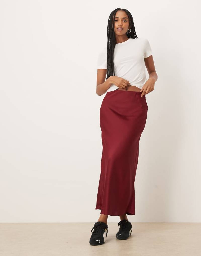 VILA - Satin-Maxirock in Cabernet-Rot von Vila