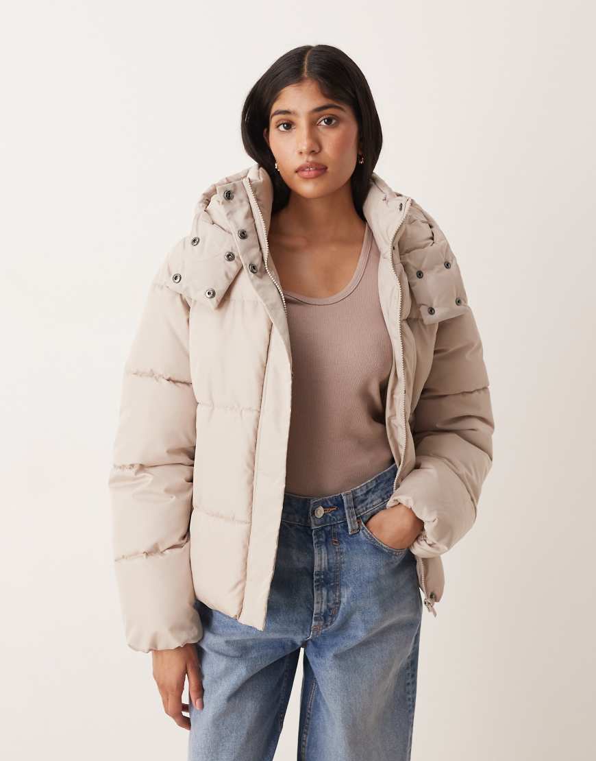 VILA - Wattierte Jacke in Steinbeige mit Kapuze-Neutral von Vila