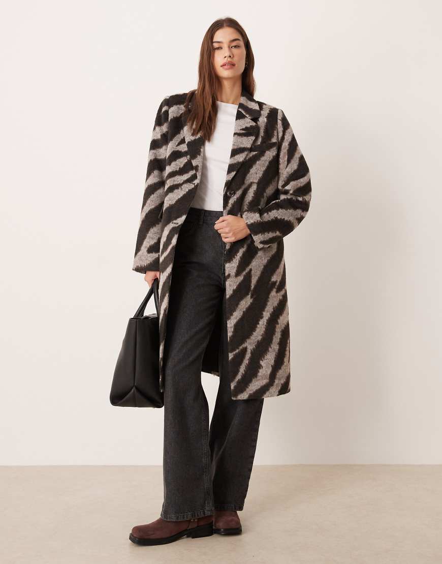 Vila - Eleganter Mantel mit Zebramuster in Schwarz und Creme-Weiß von Vila