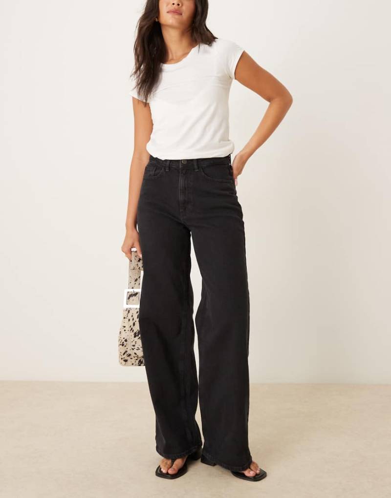 Vila - Freya - Jeans in Schwarz mit hohem Bund und weitem Bein von Vila