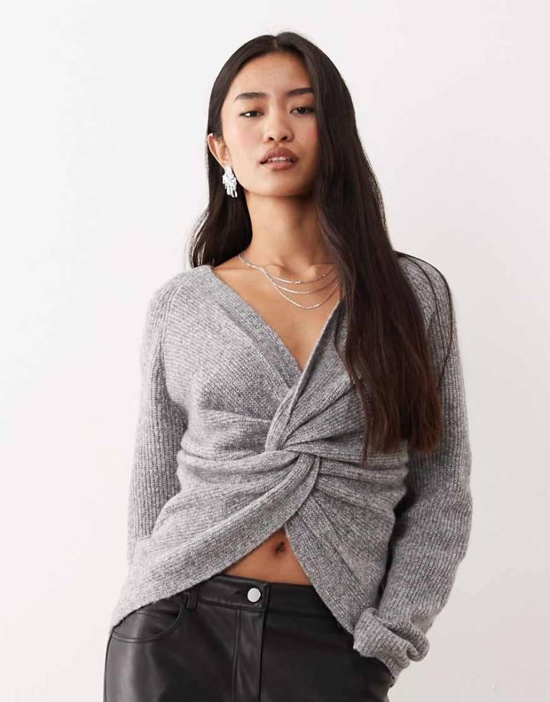 Vila - Pullover in Mittelgrau meliert mit überkreuzter Vorderseite und Wende-Design von Vila