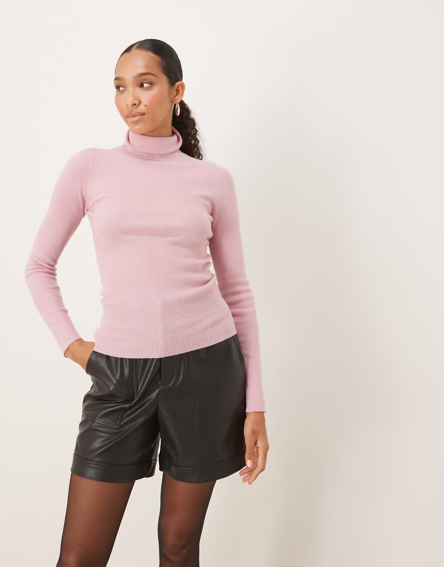 Vila - Shorts aus Kunstleder mit hohem Bund in Schwarz von Vila