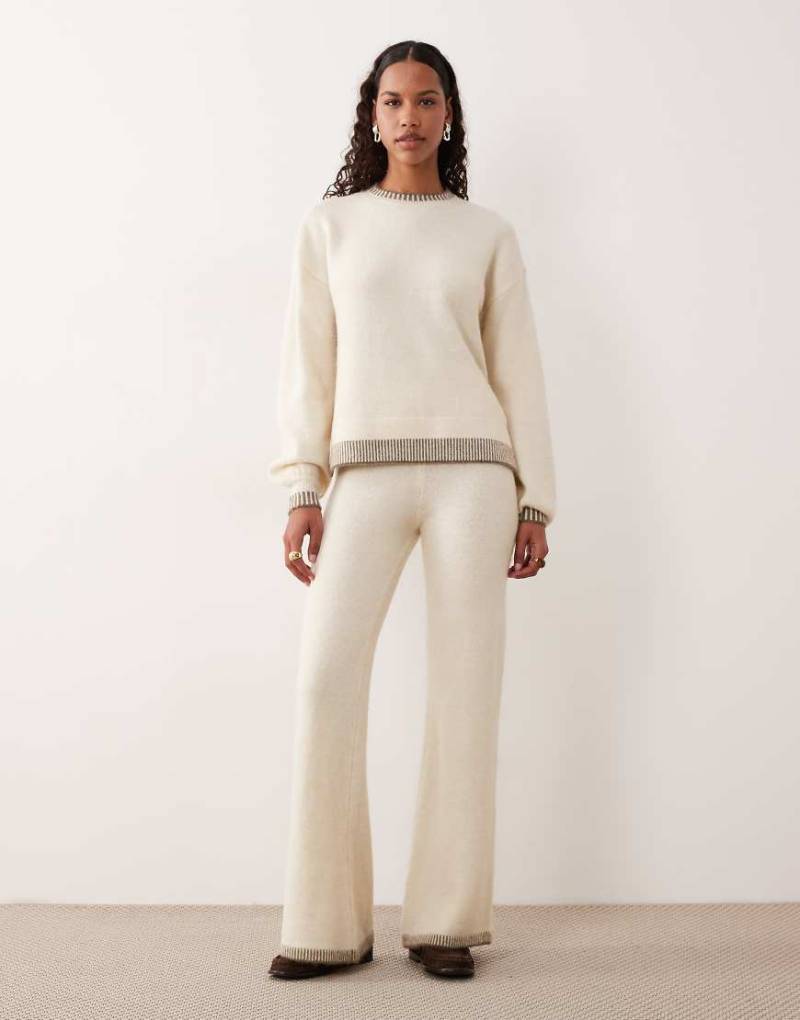 Vila - Strickhose in Cremeweiß mit weitem Bein und Kontrastbesatz, Kombiteil von Vila
