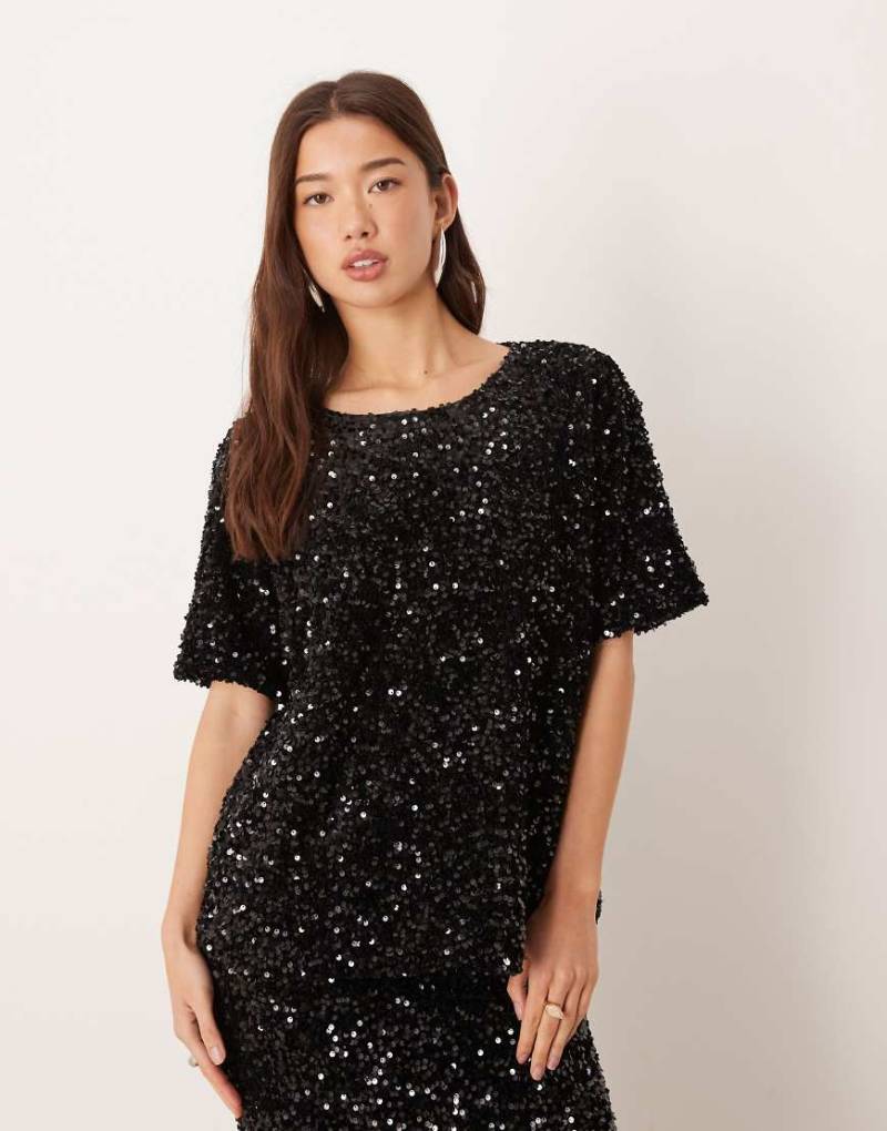 Vila - T-Shirt aus Velours in Schwarz mit Pailletten von Vila