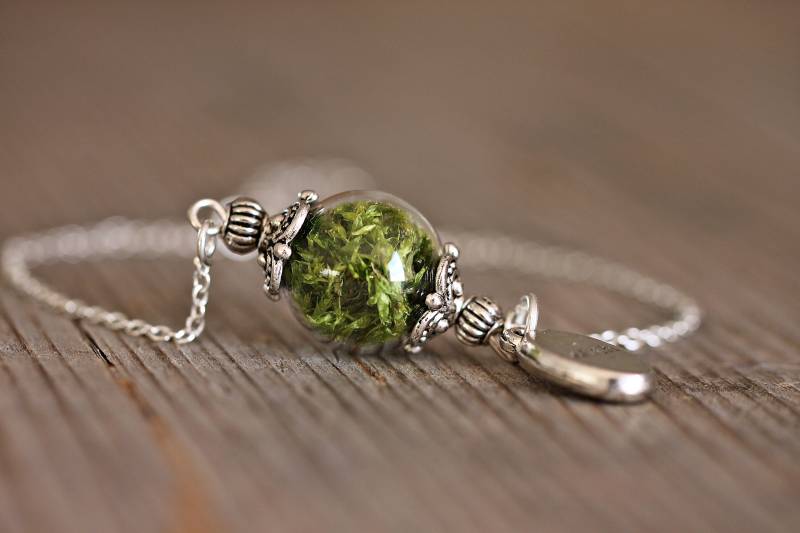 Echtes Wald Moos Silbernes Armkettchen Handgemachte Stabile Glaskugel Naturschmuck Armband Grün Waldfee Naturfreund Erdung Stille Mooskugel von VillaRosaSchmuck
