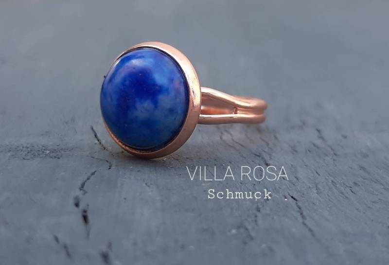 Lapis Lazuli Dunkelgrün Edelstein Fingerring Rosegold Messing Edelsteinschmuck Rosegoldschmuck von VillaRosaSchmuck