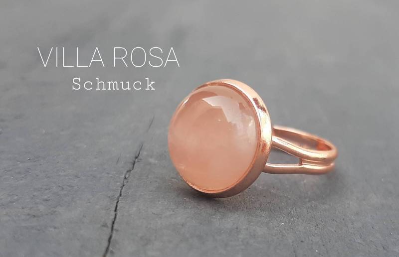 Rosenquarz Edelstein Fingerring Rosegold Messing Edelsteinschmuck Rosegoldschmuck von VillaRosaSchmuck