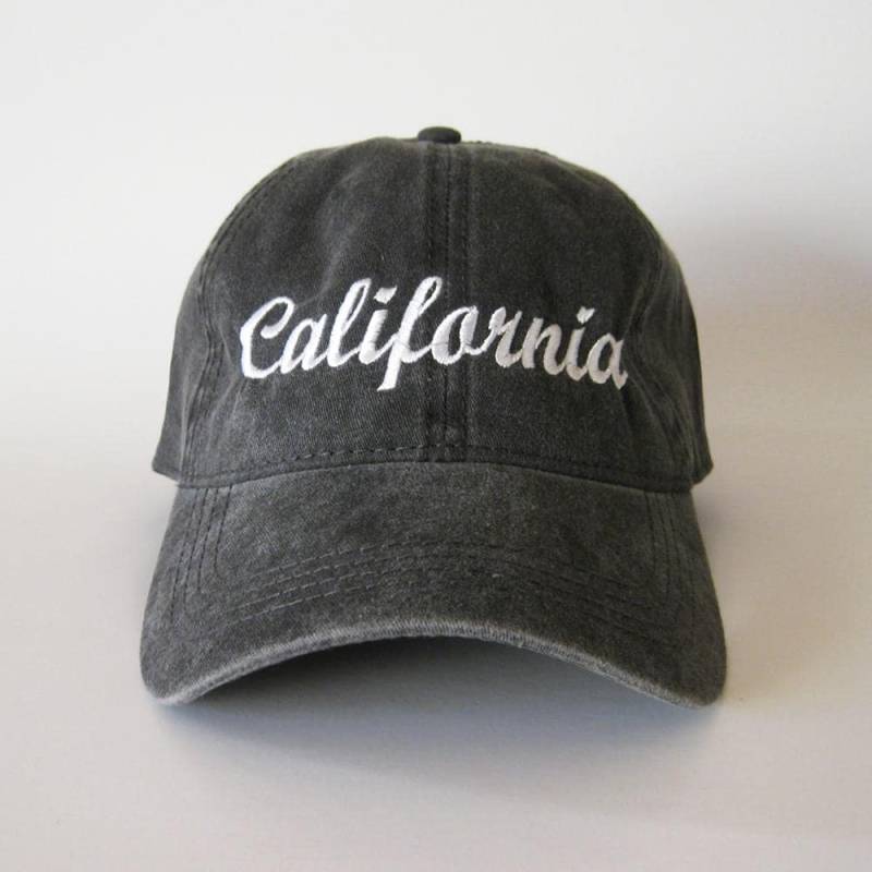 California State Dad Mütze Bestickte Baumwollmütze California State Dad Mütze Bestickte Baumwollmütze von VillageMode