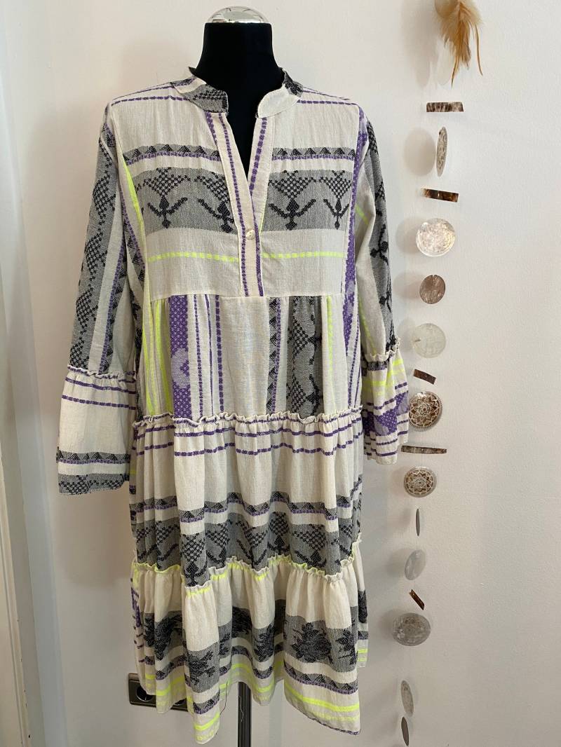 Gewebtes Midikleid //Neonpink//Beige//Spring// Boho// Must Have//Maxikleid Mit Knopfleiste //Lange Baumwollkleider von Villakunterbunt12