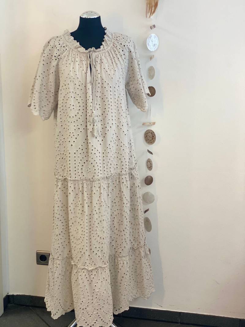 Hippie Kleid, Boho Style, Stickerei Gr. S/M /L Beige Langes Kleid von Villakunterbunt12