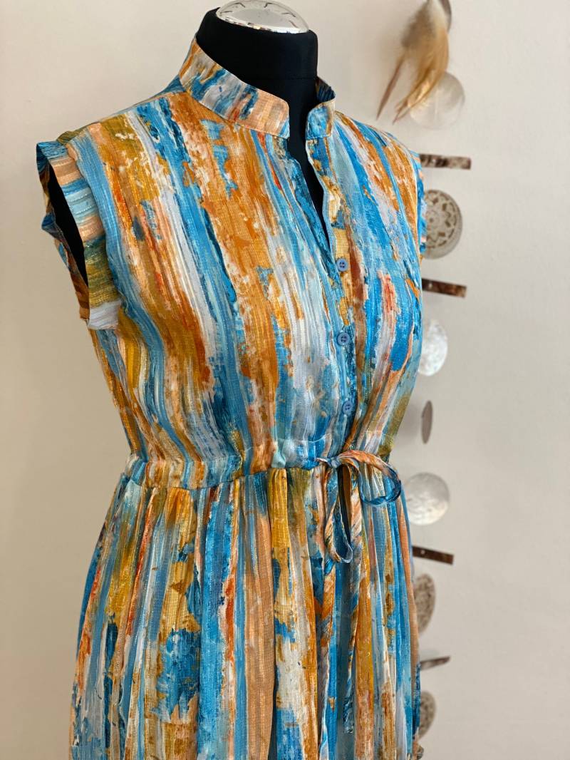 Langes Seidiges Kleid //Blau//Gemustert//Spring// Boho// Must Have //Vorne Kurz Hinten Lang //Kurzarm//Größe S// von Villakunterbunt12