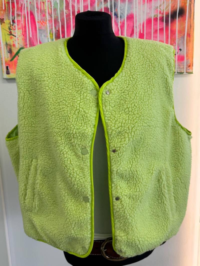 Teddy Weste //Größe 36-48//Must Have//Neon Grün //Oversized//Bunt von Villakunterbunt12