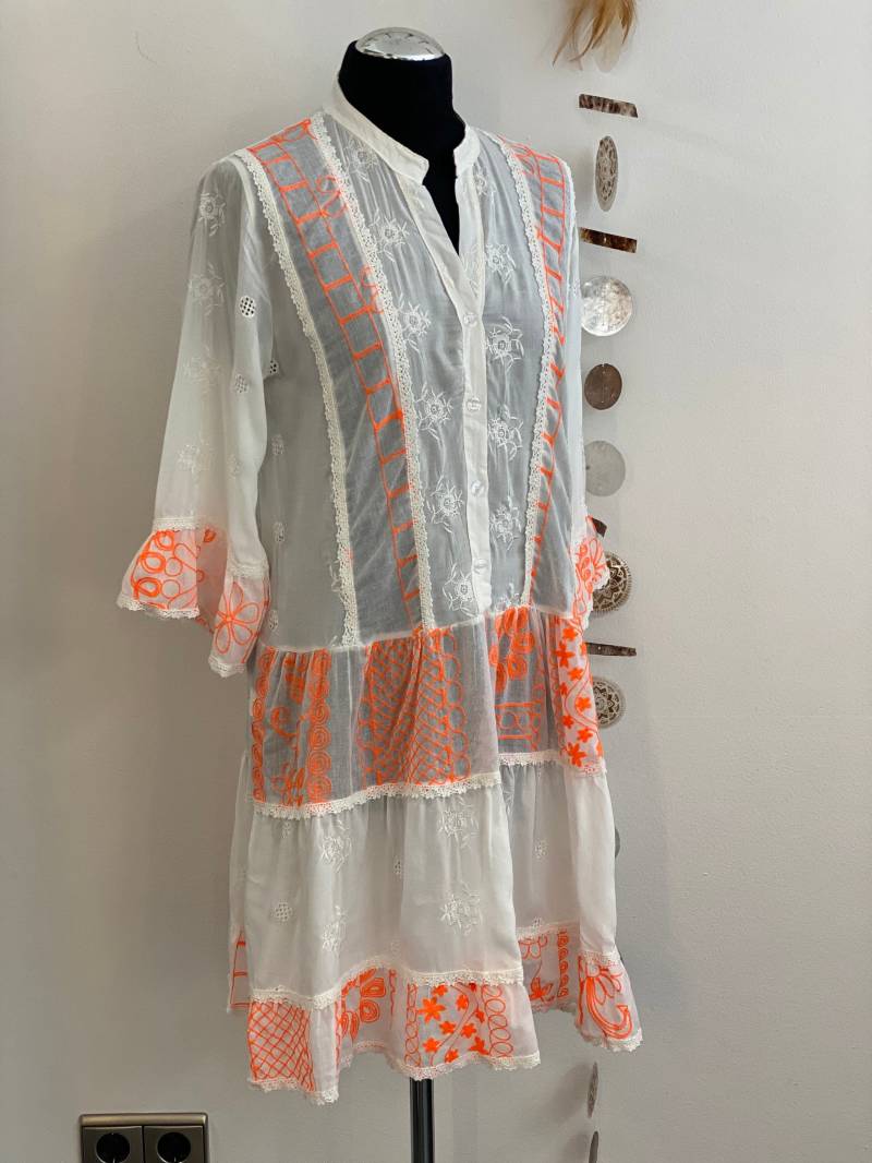 Tunika Kleid//Hippie Kleid//Boho Style//Stickerei//Kurzes Kleid//Spring//Sommer//Mit Knopfleiste//Baumwollkleider von Villakunterbunt12