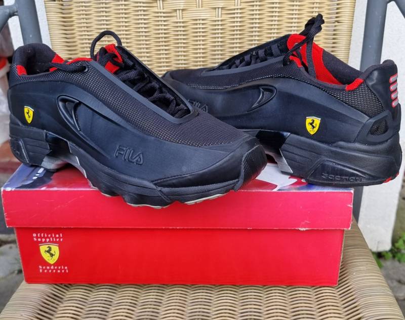 Fila Ferrari F1 Sneaker in Schwarz Innen Ferrarirot - Model 2003, Neu, Originalverpackt von Villenaufloesung123