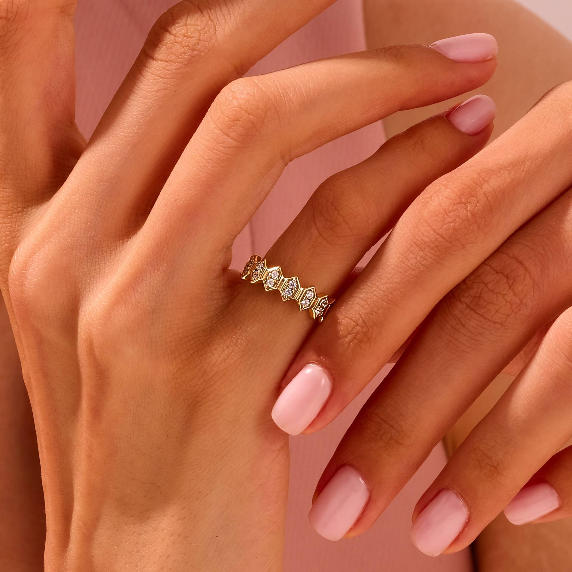 14K Gold Halb Eternity Hexagon Ring/Massiv Stapelring Für Frauen Kühnes Stapelbares Band Mit Rundschliff Moissanites von Vilmand