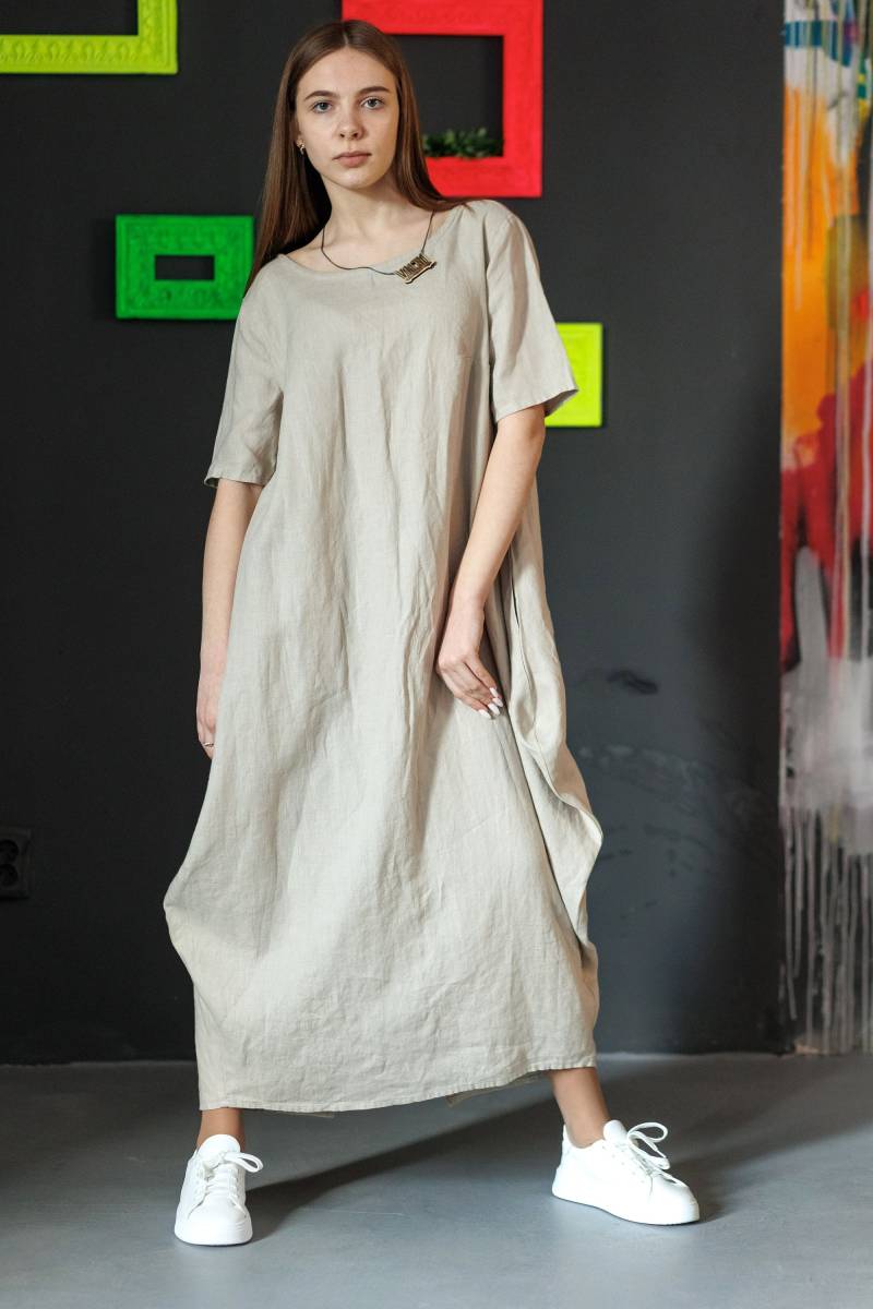 Chices Knöchellanges Leinenkleid Mit Taschen | Rundhalsausschnitt Und Schlitz Hinten von VilniIdeas