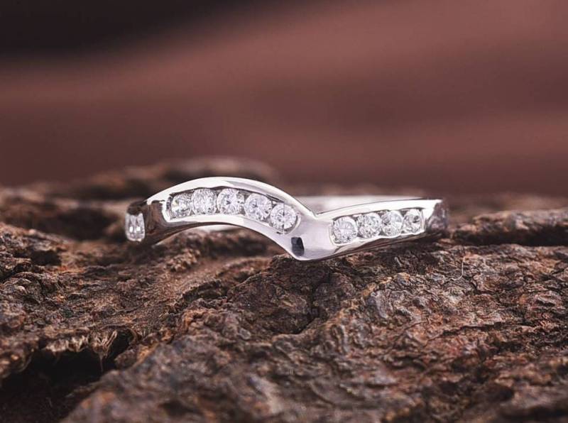 14K Diamant Ehering - Passender Ring Halber Eternity Diamantring Eleganter Goldring Perfekt Für Hochzeiten Und Jubiläen von VimleshBadaya