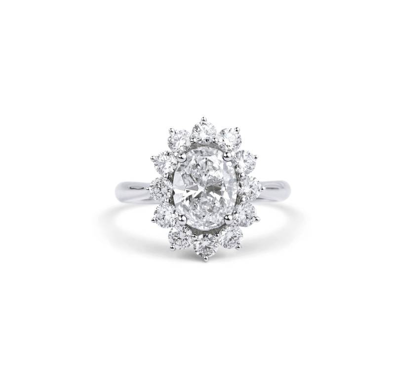2 Ct Lab Diamant Verlobungsring Für Frauen, E-F/Vs Erstellt Halo Ring, Zertifizierter Im Ovalschliff Cocktailring, Eleganter Brautschmuck von VimleshBadaya