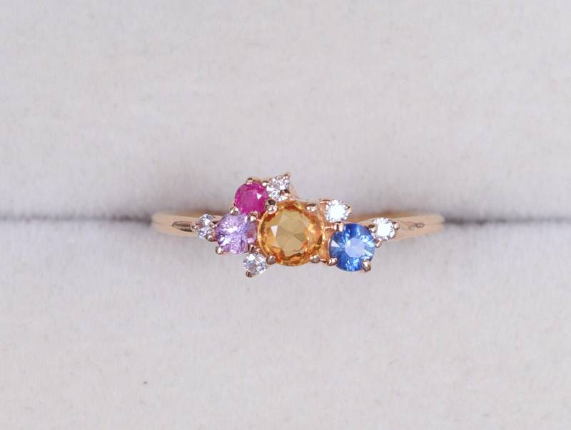 9K/14K Massivgold Multi-Saphir Cluster Verlobungsring - Diamant Saphir Ring Rubin Bunter Edelstein von VimleshBadaya