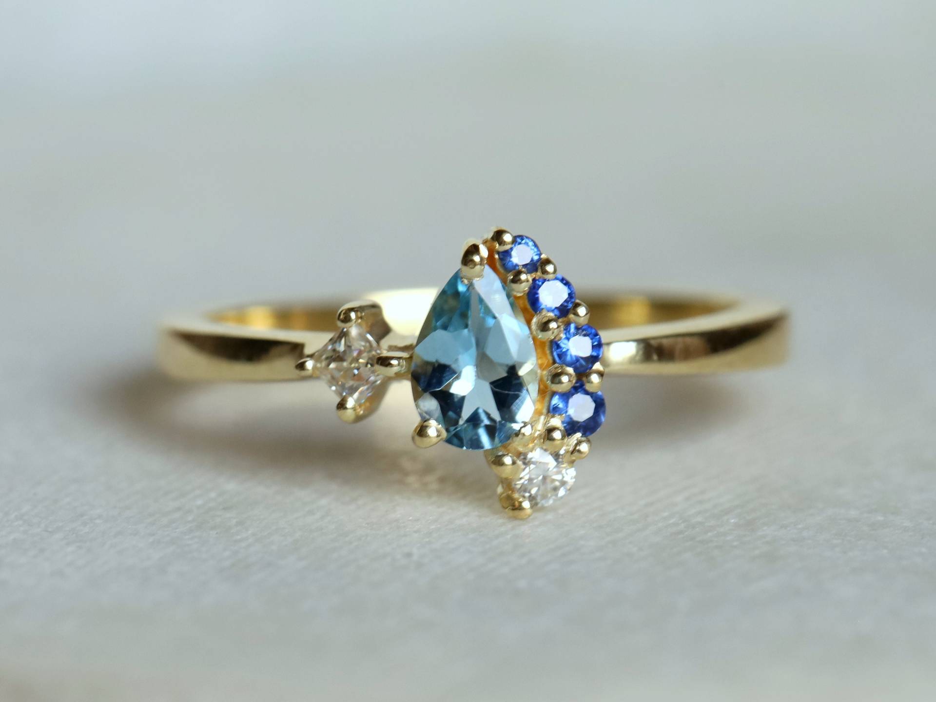 Aquamarin Und Diamant Cluster Verlobungsring, Ring, Saphir Jahrestag Geschenk Ring von VimleshBadaya