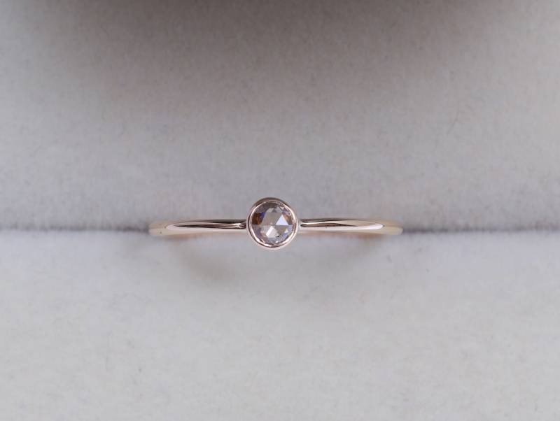 Diamant Ring Im Rosenschliff - Optionen in 9K/14K/18K Gold Zierlicher Stapelring von VimleshBadaya