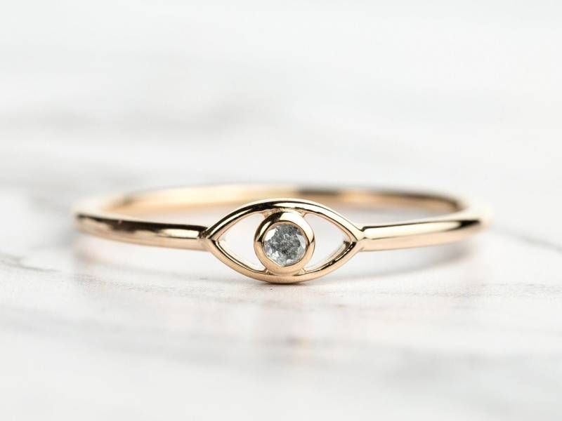 Massiv Gold Grau Diamant Böses Auge Ring, Salz Pfeffer Diamant, Glücksring, Minimal Boho Schmuck von VimleshBadaya
