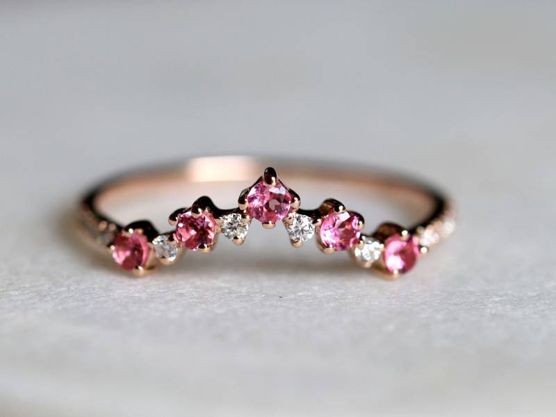 Pink Turmalin Cluster Ring | Geschwungener Ehering Diamant Band Hochzeit Stapelring-Rubellit von VimleshBadaya