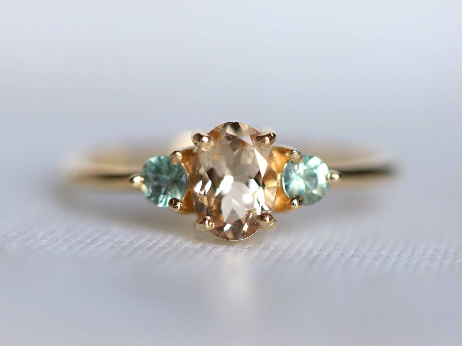 Vintage Morganit Verlobungsring, Art Deco Ovalschliff Ring, Grüner Saphir März Geburtsstein, Pfirsich von VimleshBadaya