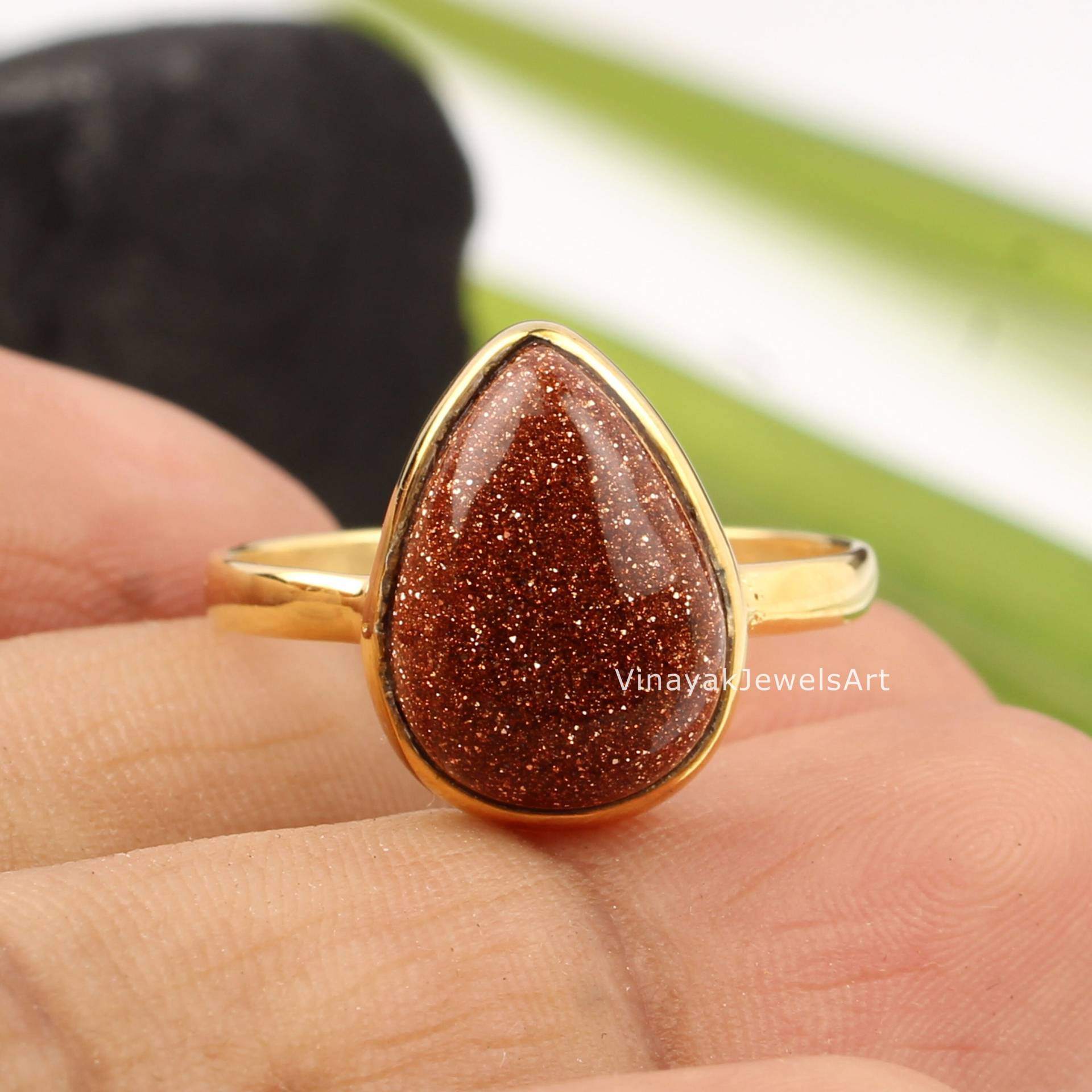 Brauner Goldstein Ring, 10x14mm Pear Goldstone 18K Gold Micron Plated Ring - 925 Sterling Silber Sunstone von VinayakJewelsArt