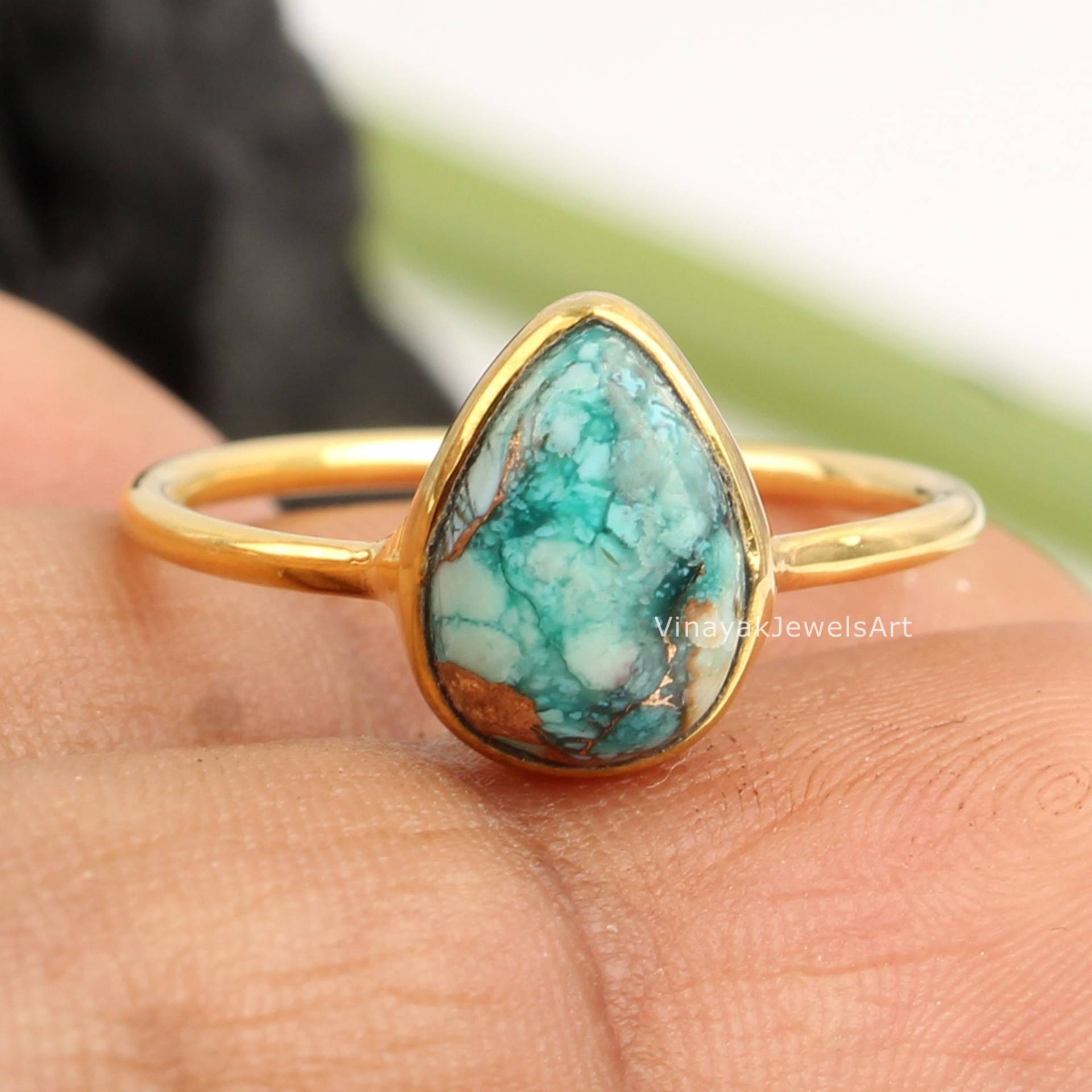 Chrysocolla Kupfer Ring - 7x10mm Birnen 18K Vergoldeter 925 Sterling Silber Geschenk Für Sie von VinayakJewelsArt