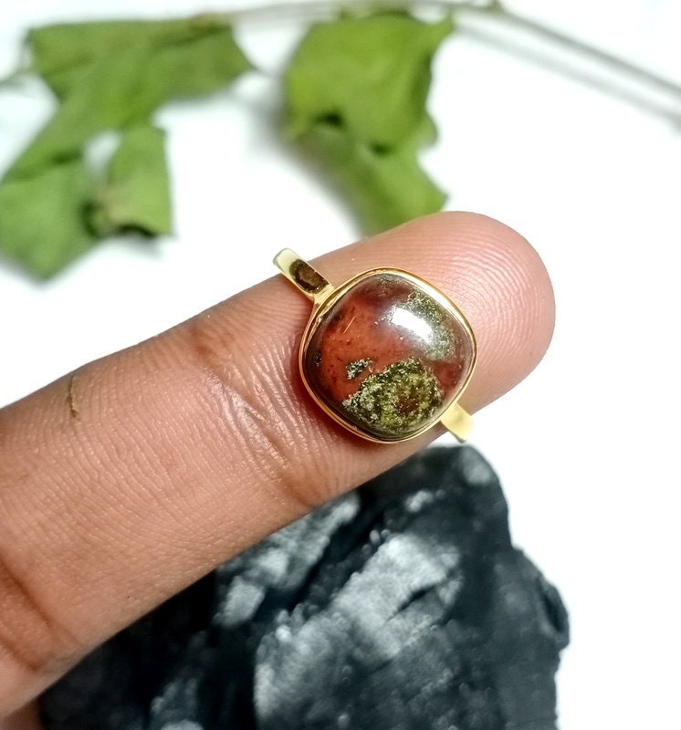 Natürlicher Drachen Blut Jaspis Ring - 10mm Kissen 925 Sterling Silber 18K Micron Vergoldet Schmuck Geschenk Für Mama von VinayakJewelsArt