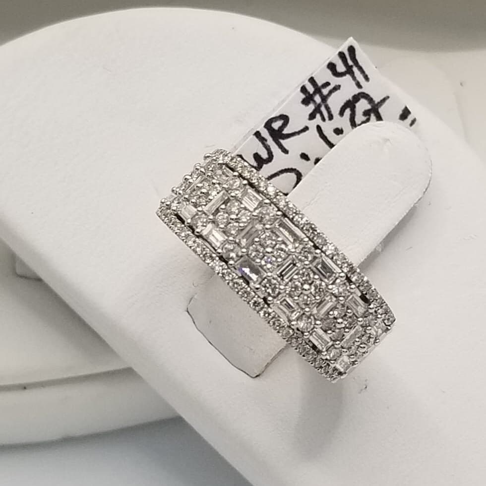 14 Karat Weißgold Diamant Ehering 1, 27 von VincenteJewelers