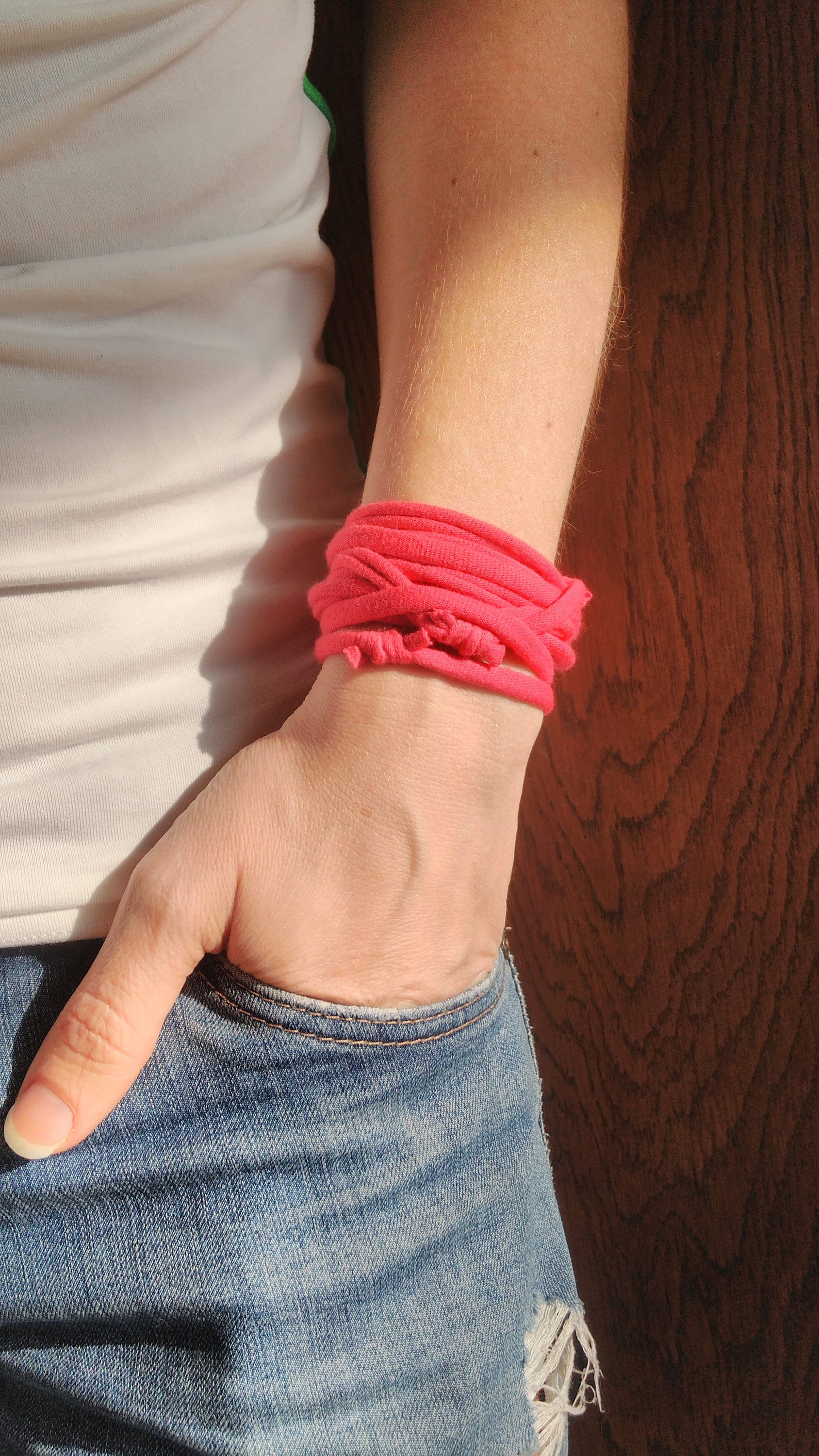 Rot Armband, Herren Garn Stoff Cotton Wrist Wrap, Tshirt Jersey Mädchen, Yoga Zubehör Manschette Armband von VinciBazaar