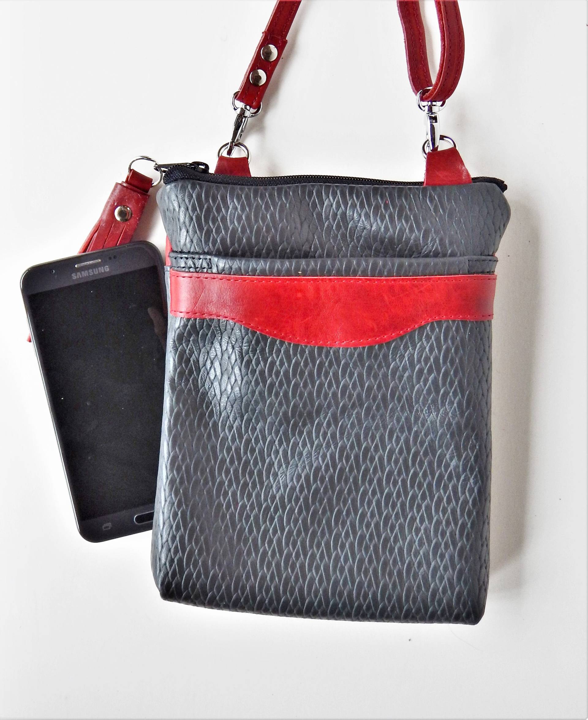 Dunkel Graue Leder-Crossbody-Tasche, Für Ihr Telefon. Holzkohle Graues Leder Crossbody Oder Schultertasche. Rebe Und Zweigstelle Dunkel Graue Leder-Crossbody-Tasche, Für Ihr Telefon. Holzkohle Graues Leder Crossbody Oder Schultertasche. Rebe Und Zweigstelle von VineAndBranchStudio