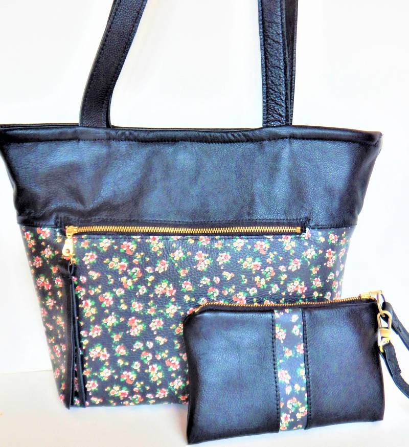 Florale Und Schwarze Leder Umhängetasche, Tragetasche, Mit Passendem Handgelenk. Vine & Branch Studio Florale Und Schwarze Leder Umhängetasche, Tragetasche, Mit Passendem Handgelenk. Vine & Branch Studio von VineAndBranchStudio