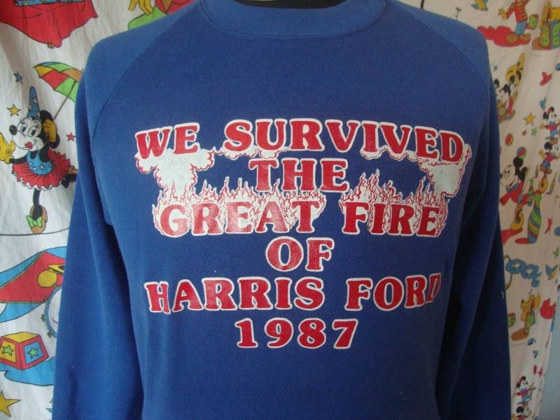 Jahrgang 80Er Jahre Ich Überlebte Das Große Feuer Von Harris Ford 1987 Sweatshirt L von VinnieVtg