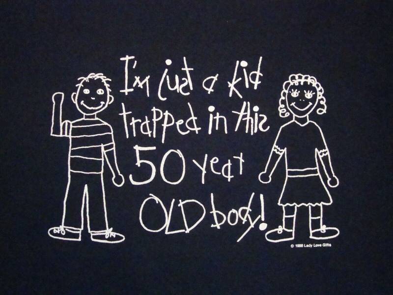 Vintage Ich Bin Ein Kind Gefangen in Einem 50 Jahre Alten Körper Geburtstag Noch Jung T Shirt Xl von VinnieVtg