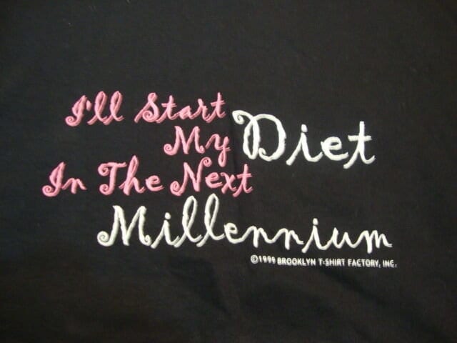 Vintage "Ich Werde Meine Ernährung Im Nächsten Jahrtausend Beginnen" Übung Gym T Shirt Größe L von VinnieVtg