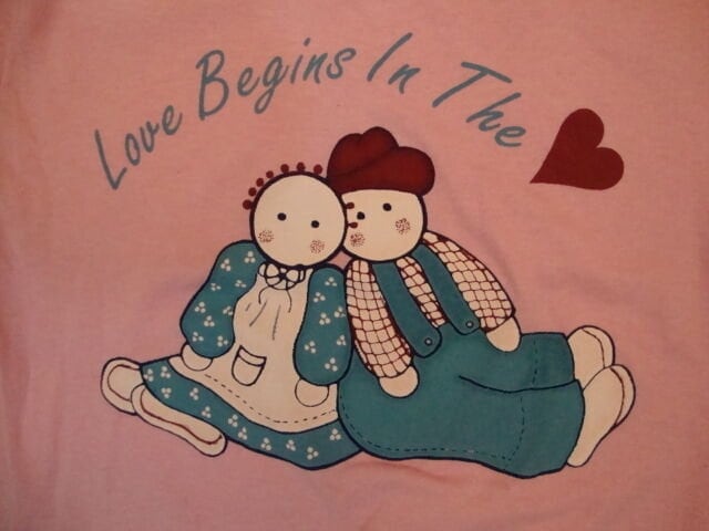 Vintage Liebe Wesen Im Herzen Vogelscheuchen Weiche Rosa T Shirt S von VinnieVtg