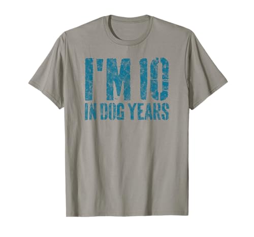 I'm 10 In Dog Years Funny 70th Birthday Gift Men Gag T-Shirt I'm 10 In Dog Years Funny 70th Birthday Gift Men Gag T-Shirt von Vintage 70th Birthday Gift Tees Ideas Co.