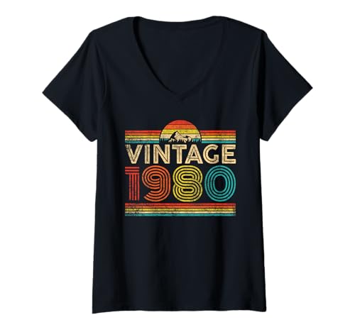 Damen Vintage 1980 Classic Year 1980 Birthday Men Women Vintage T-Shirt mit V-Ausschnitt Damen Vintage 1980 Classic Year 1980 Birthday Men Women Vintage T-Shirt mit V-Ausschnitt von Vintage Birthday Classic Idea Retro Year Store