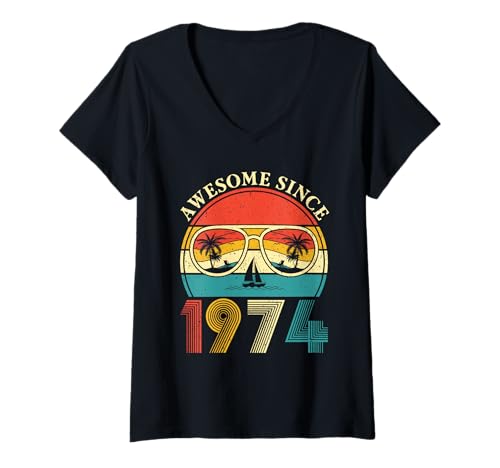Damen Awesome Since 1974 Vintage 1974 Classic Year Retro Birthday T-Shirt mit V-Ausschnitt Damen Awesome Since 1974 Vintage 1974 Classic Year Retro Birthday T-Shirt mit V-Ausschnitt von Vintage Birthday Retro 1974 Classic Years Idea Tee