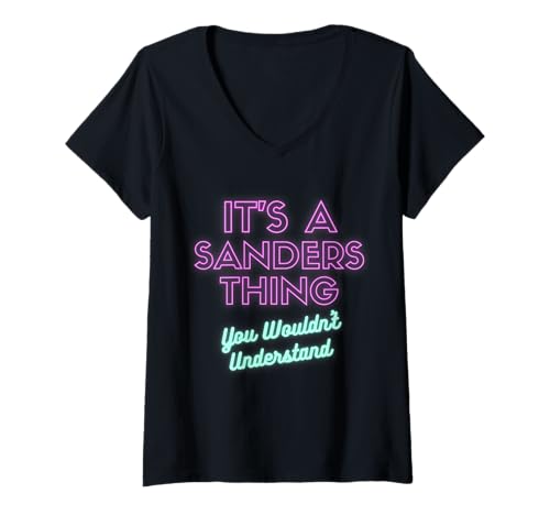 Damen Funny Retro 90s Sanders Surname Quote Family Group Photo T-Shirt mit V-Ausschnitt von Vintage Gift Ideas Sanders Family Name Sayings