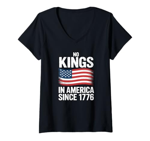 Damen No Kings in America Since 1776 Distressed USA Vintage Flagge T-Shirt mit V-Ausschnitt von Vintage No Kings In America Since 1776 Tee
